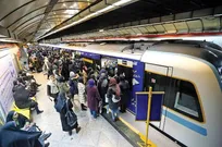 در دل دود و استرس، مترو آخرین امید شهر است