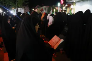 اقامه نماز استغاثه به امام زمان زمان(عج) - چهارراه نبرد خیابان پیروزی