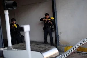 درگیری پلیس ضد شورش و معترضان در لس&zwnj;آنجلس آمریکا