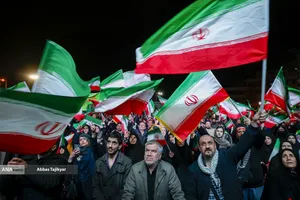 اجتماع مردمی در حمایت از رزمندگان اسلام_میدان انقلاب
