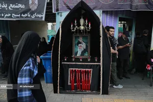 تشییع پیکر مطهر آقای شهید ایران و خانواده ایشان