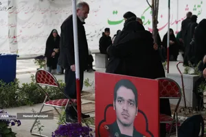 اولین جمعه سال جدید گلزار شهدای حملات تروریستی آمریکایی - صهیونی در جنگ رمضان - قطعه 42 بهشت زهرا(س)