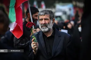 تشییع پیکر 100 شهید دوران دفاع مقدس همزمان با سالروز شهادت حضرت فاطمه زهرا(س) در تهران