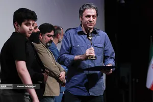 آیین اختتامیه نهمین جشنواره تلویزیونی مستند عصر امروز در پردیس سینمایی ملت برگزار شد.