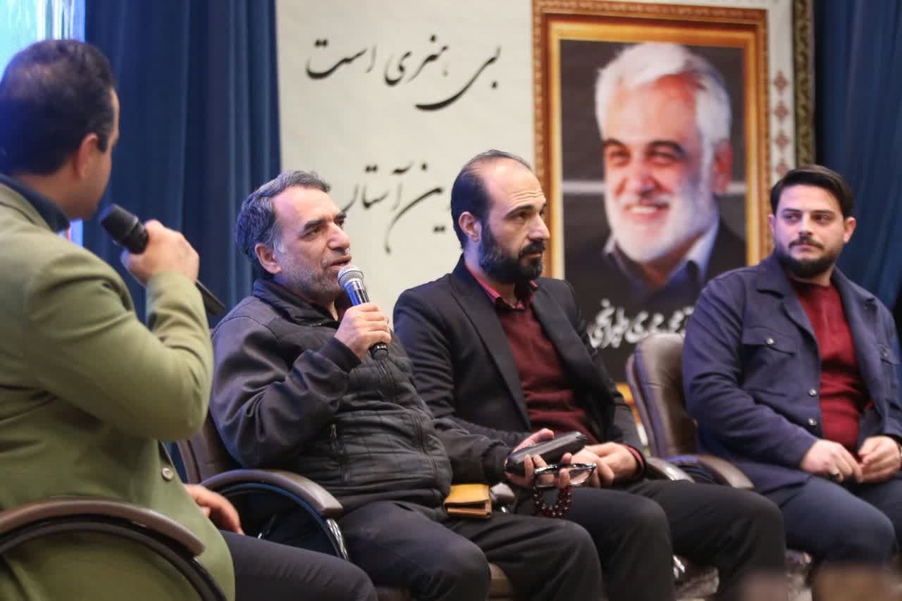 شعر فاخر ابزاری برای انتقال مفاهیم عدالت، اخلاق و سبک زندگی اسلامی به مخاطبان