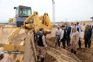 کمک رسانی شهید محمدمهدی طهرانچی دانشمند هسته ای در مناطق سیل زده لرستان پلدختر در سال 1398 همراه گروه های جهادی