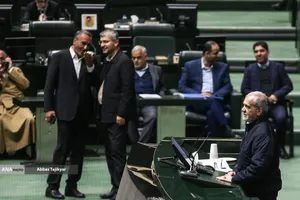 تقدیم لایحه بودجه ۱۴۰۵ توسط رئیس جمهور به مجلس