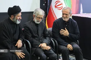 مراسم چهلم &laquo;رهبر شهید انقلاب&raquo; در تهران