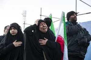  اجتماع مردم تهران در پی خبر شهادت حضرت آیت الله العظمی امام خامنه ای رحمته الله علیه رهبر عظیم الشان انقلاب اسلامی ایران