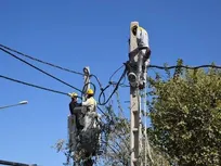 عدم بروز اشکال در شبکه برق با وجود ۲۲۹ آسیب جنگی