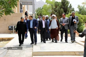  بازدید دکتر رنجبر و حجت&zwnj;الاسلام&zwnj;والمسلمین خسروپناه از مراکز فناوری و تحقیقاتی دانشگاه آزاد اسلامی واحد اصفهان 