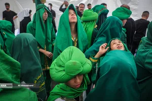 آیین خیمه سوزان عاشورا در چهارراه گلوبندک تهران
