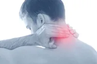 بیماری گردن پیامکی در انتظار کاربران پرمصرف تلفن همراه