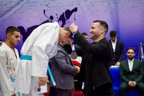مهدی‌زاده: مردم آمریکا و اروپا بدانند پول مالیات‌شان خرج ساخت بمب می‌شود/ اتحاد مردم از هر ناو و موشکی قدرتمندتر است
