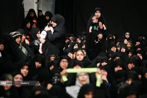 عزاداری شب تاسوعای حسینی(ع) در حسینیه امام خمینی(ره)