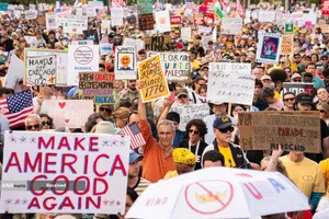 تجمع میلیونی آمریکایی ضد ترامپ با شعار &laquo;پادشاهی ممنوع&raquo;