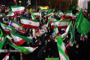 اجتماع مردمی در حمایت از رزمندگان اسلام و بیعت با رهبری و محکومیت حملات وحشیانه صهیونیستی - آمریکایی با حضور مردم انقلابی و شهیدپرور در میدان شهدا تهران