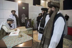 امضای دفتر یادبود مقامات و مسئولان خارجی دولت افغانستان 