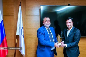 دیدار محمد نظیفی مدیرعامل بورس انرژی ایران و ایگور آرتِمیِف، مدیرعامل بورس بین&zwnj;المللی سن&zwnj;پترزبورگ روسیه