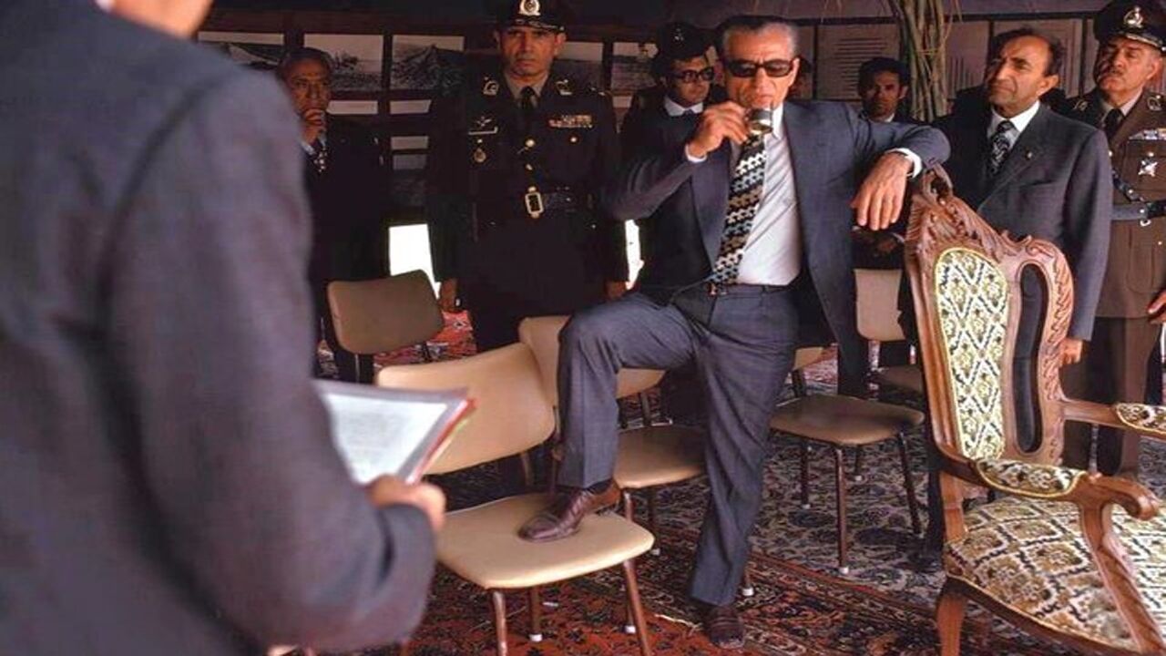 دزدی نجومی پهلوی‌ها از سرمایه ملی/ پول‌هایی که از ایران خارج شد تا خرج کشتن ایرانیان شود!/////