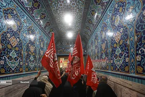 حرم مطهر رضوی در شب رحلت پیامبر اکرم و شهادت امام حسن مجتبی(ع)