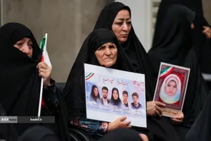 دیدار دانش&zwnj;آموزان و دانشجویان با رهبر معظم انقلاب