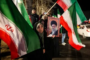 مراسم عزاداری در سوگ رهبر شهید انقلاب - میدان تجریش