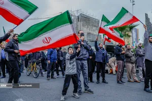 اجتماع بزرگ مردمی در میدان فلسطین