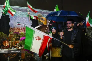 اجتماع مردمی در حمایت از رزمندگان اسلام_میدان انقلاب
