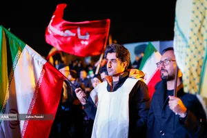 مراسم عزاداری در سوگ رهبر شهید انقلاب - میدان انقلاب تهران
