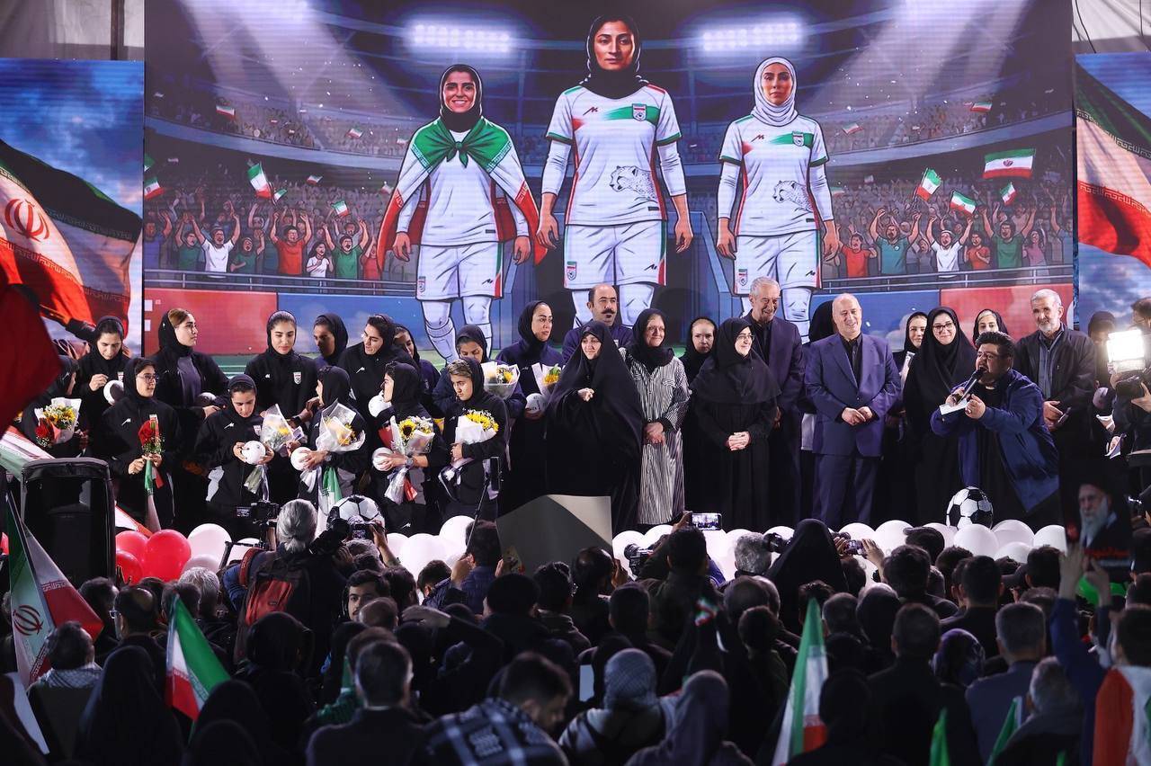 علی‌آبادی: بازگشت بانوان فوتبالیست‌، برای آمریکا شکست دیپلماتیک محسوب می‌شود/ تمهیدات لازم اندیشیده خواهد شد تا ورزشکاران ما با آمادگی کامل در میادین حاضر شوند