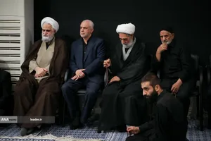 عزاداری شب تاسوعای حسینی(ع) در حسینیه امام خمینی(ره)