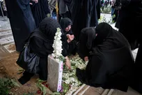 نوه خواهری شهید زین‌الدین به شهادت رسید/ وداع جانسوز با شهید ۷ساله +فیلم