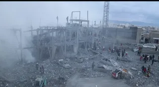 حمله هوایی به ساختمان اداری حسینیه اعظم شهر زنجان