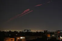 تفعيل الدفاعات الجوية في جزيرة قشم لمواجهة طائرات مسيّرة معادية