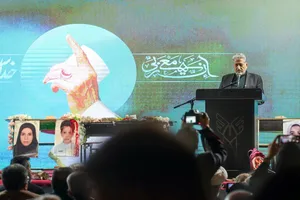 اجتماع خانواده دانشگاه آزاد اسلامی در تجدید بیعت با رهبر انقلاب