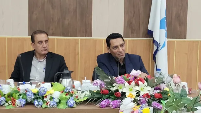 از خروج دانشگاه آزاد یاسوج از زیان‌دهی تا فروش نخستین تولید مرکز دامپروری؛ مردم در صحنه و میدان می‌مانند