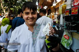 شهدت طهران هذا الأسبوع درجات حرارة بلغت 40 درجة مئوية، واجتاحت موجة صيف حارقة العاصمة.