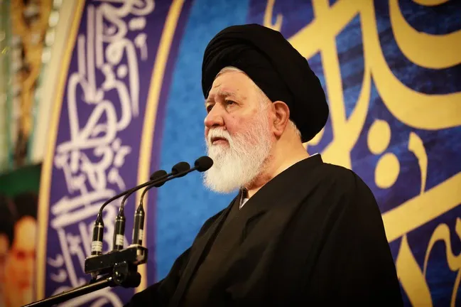آیت‌الله علم‌الهدی خطاب به گرانفروشان: بمباران آمریکا را با گرانی پیاده می‌کنید/ شما ایرانی نیستید