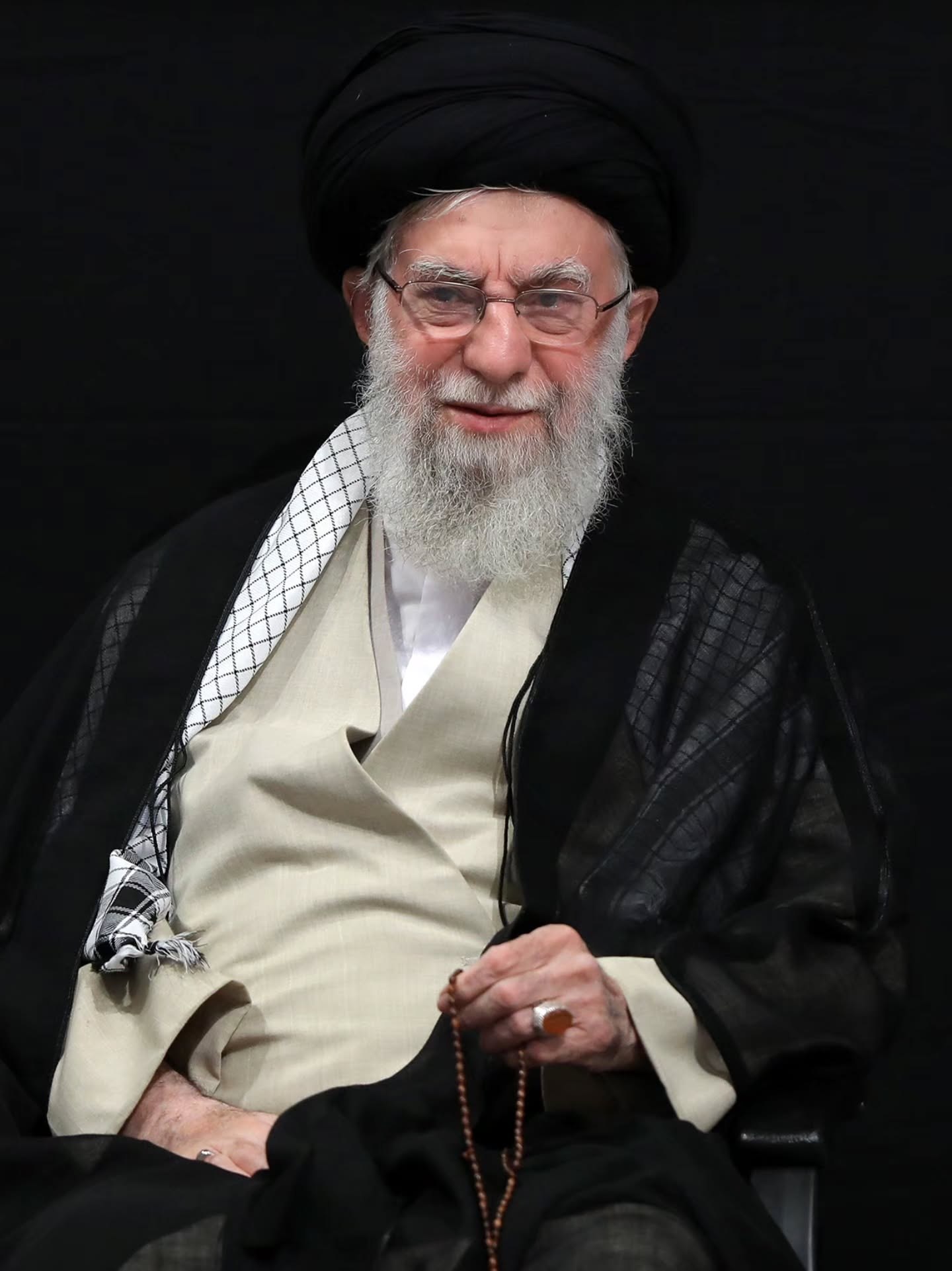در مسیر حسین؛ تهران قدم‌به‌قدم به اربعین می‌رسد/ روایتی از موشک‌ها و پرچم‌های انتقام +عکس و فیلم