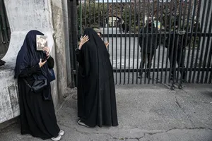  اجتماع مردم تهران در پی خبر شهادت حضرت آیت الله العظمی امام خامنه ای رحمته الله علیه رهبر عظیم الشان انقلاب اسلامی ایران
