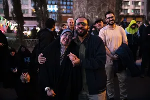  اجتماع مردم تهران در پی خبر شهادت حضرت آیت الله العظمی امام خامنه ای رحمته الله علیه رهبر عظیم الشان انقلاب اسلامی ایران