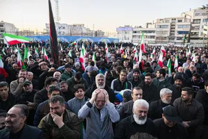  اجتماع مردم تهران در پی خبر شهادت حضرت آیت الله العظمی امام خامنه ای رحمته الله علیه رهبر عظیم الشان انقلاب اسلامی ایران