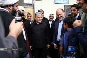  بازدید دکتر رنجبر و حجت&zwnj;الاسلام&zwnj;والمسلمین خسروپناه از مراکز فناوری و تحقیقاتی دانشگاه آزاد اسلامی واحد اصفهان 