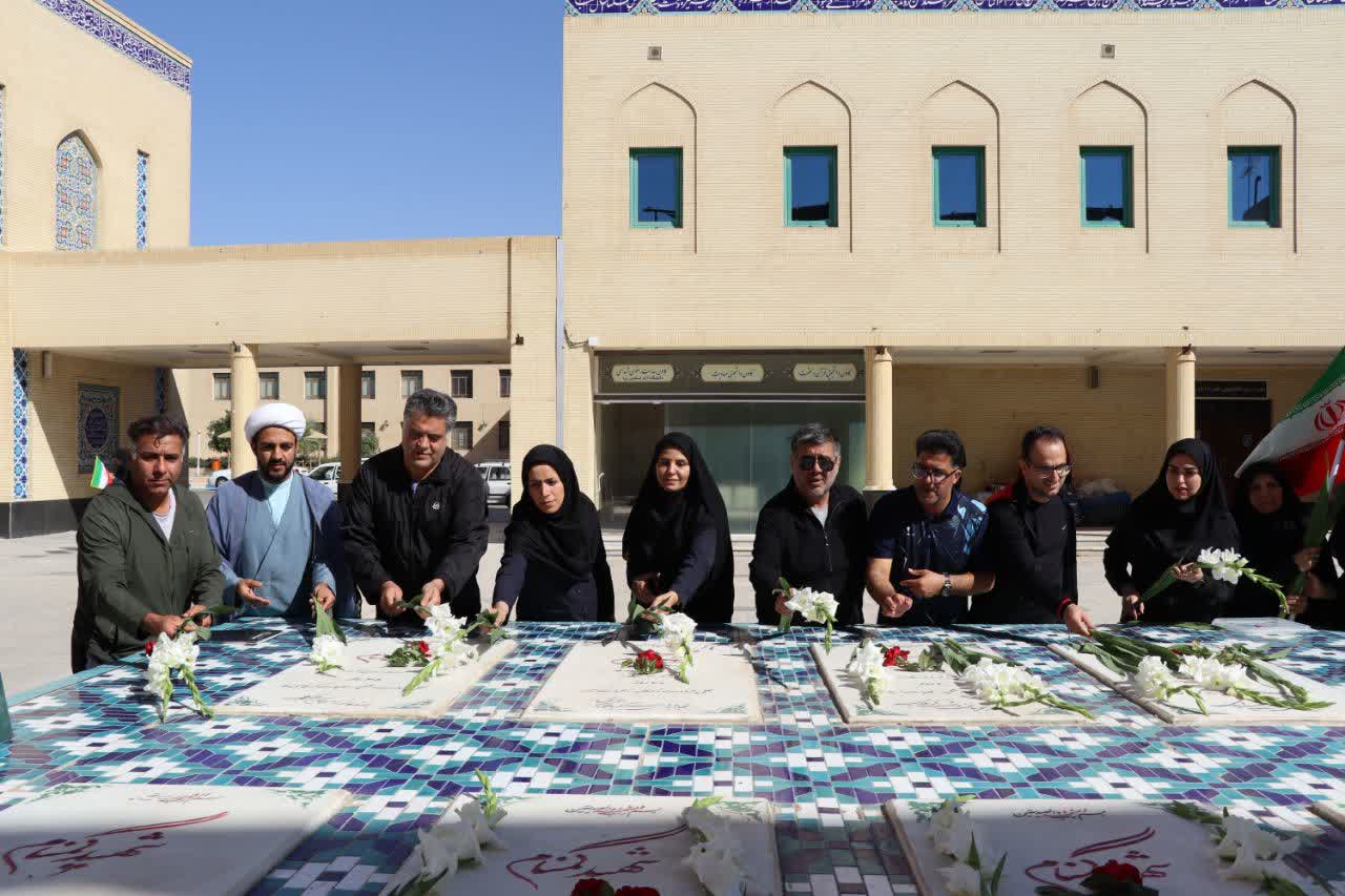 عبور از سیم‌خاردار نفس؛ لازمه‌ غلبه بر موانع و مشکلات اجتماعی