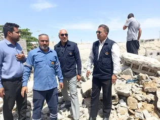 برق مناطق مورد حمله شب گذشته جنگنده های دشمن در بندرعباس بزودی وصل می‌شود