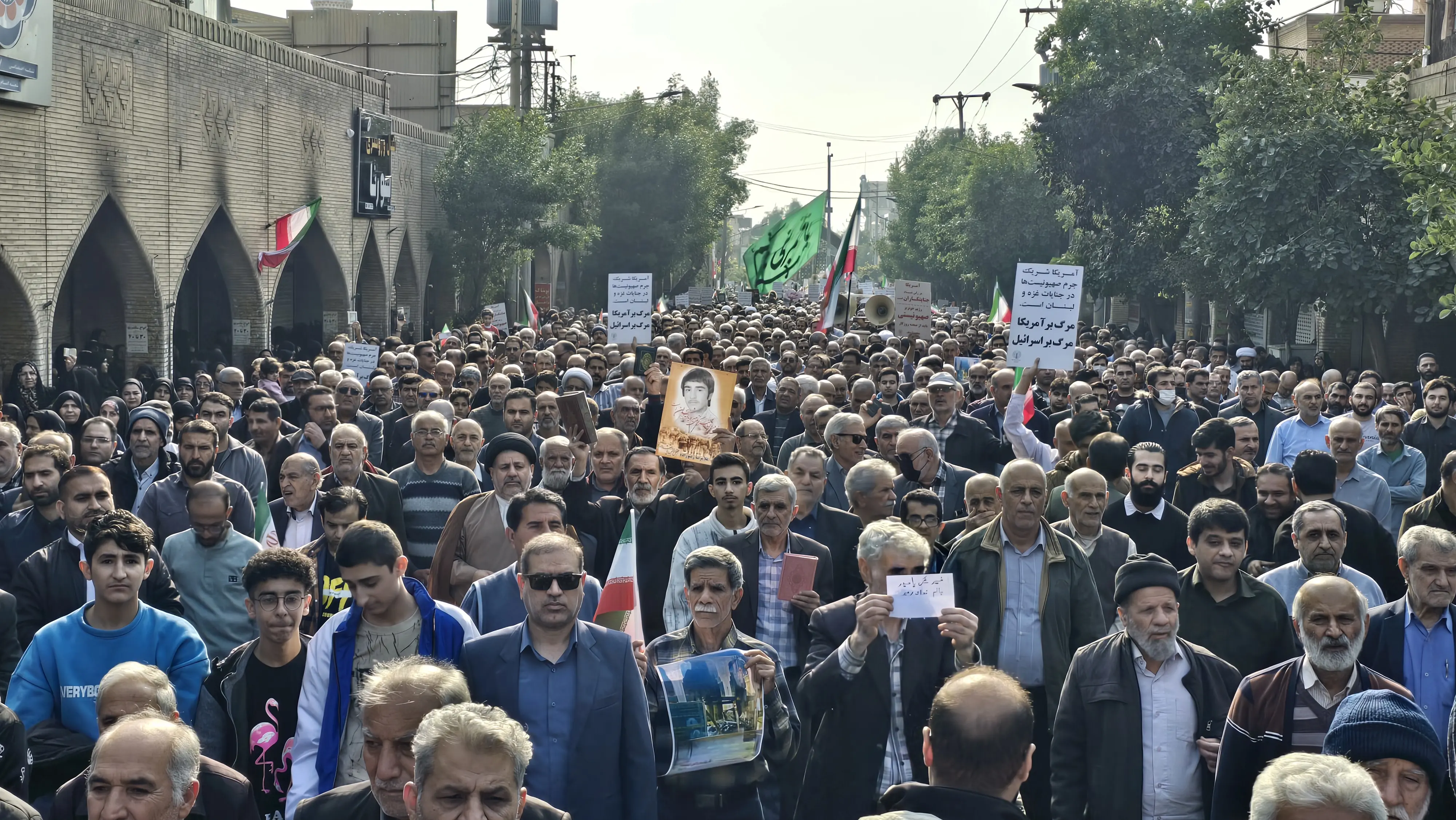 حضور پرشور مردم ولایتمدار دزفول در حماسه 22 دی‌ماه دزفول