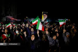 مراسم عزاداری در سوگ رهبر شهید انقلاب - میدان هفت تیر
