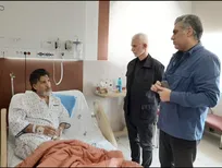 تماس تلفنی وزیر ورزش و جوانان با شاهرخ بیانی/ عیادت معاون ورزش قهرمانی و مدیر عامل صندوق از بازیکن سابق تیم ملی