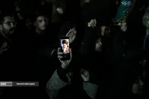 عزاداری شهادت رهبر انقلاب در چهارراه کوکاکولا خیابان پیروزی تهران